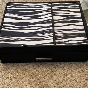 Makeup & Jewelry organizer